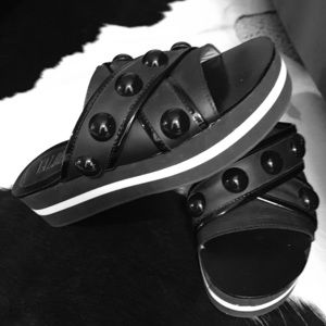 Beautiful Argentinean Designer Leather Sandals